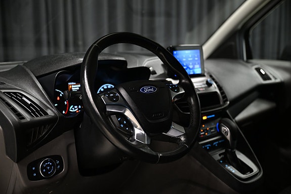 Ford Transit Connect 12 of 25