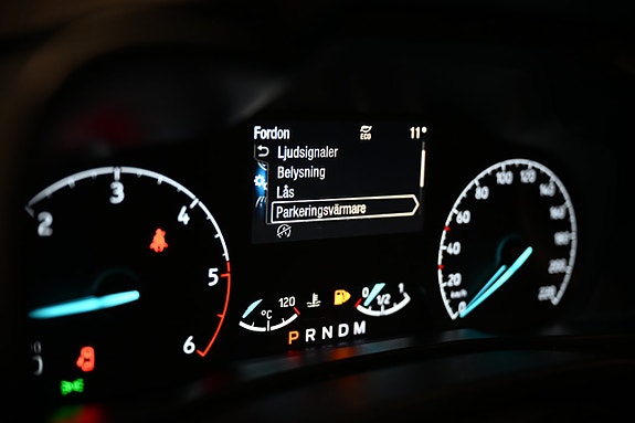 Ford Transit Connect 13 of 25
