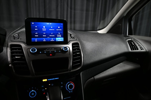 Ford Transit Connect 21 of 25