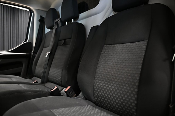 Ford Transit Custom 25 of 29
