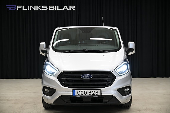 Ford Transit Custom 16 of 29