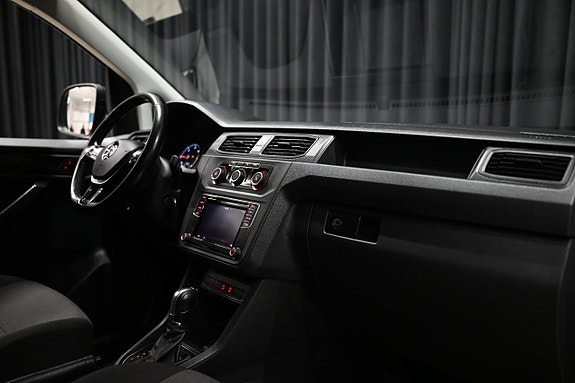 Volkswagen Caddy Maxi 23 of 24