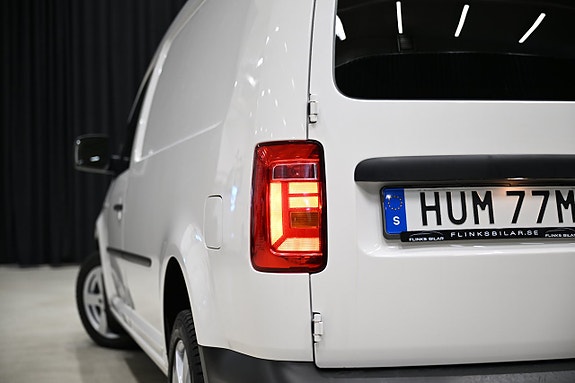 Volkswagen Caddy Maxi 10 of 24