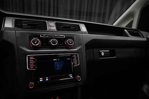 Volkswagen Caddy Maxi 21 of 24
