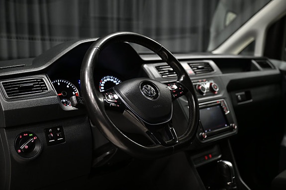 Volkswagen Caddy Maxi 13 of 24