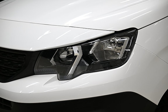Peugeot Partner 3 of 5