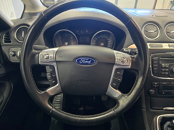 Ford S-MAX 11 of 22