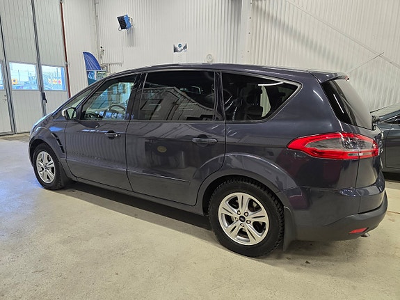 Ford S-MAX 8 of 22