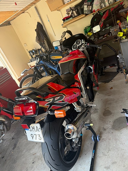 Suzuki Gsxr 1100 6 of 6
