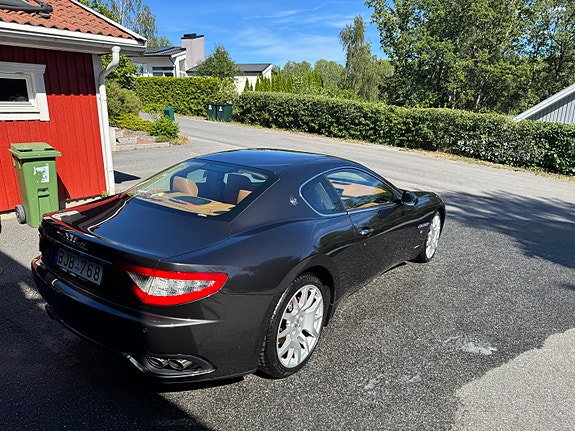 Maserati GranTurismo 3 of 5