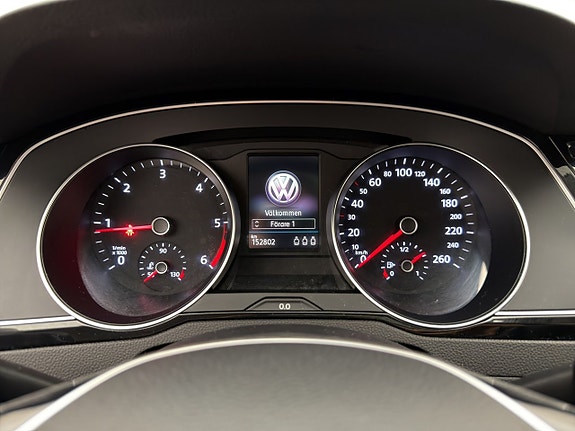 Volkswagen Passat Alltrack 22 of 28