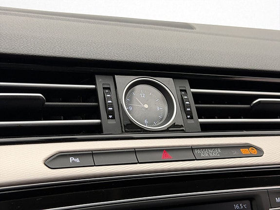Volkswagen Passat Alltrack 28 of 28