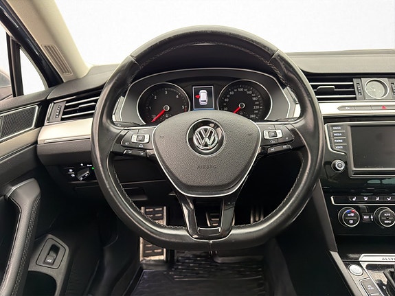 Volkswagen Passat Alltrack 18 of 28