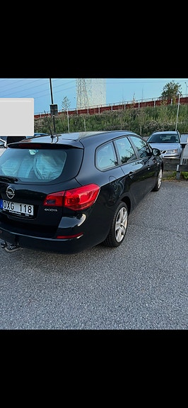 Opel Astra 2 of 5