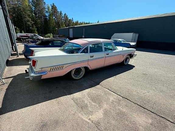 Chrysler New Yorker 2 of 26