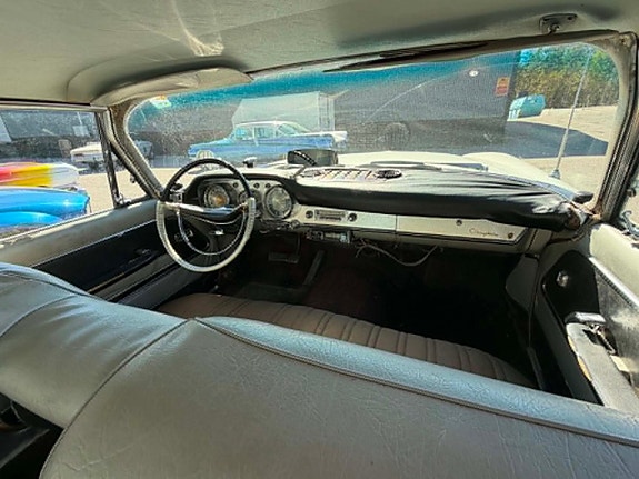 Chrysler New Yorker 17 of 26
