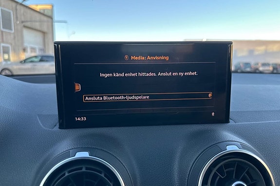 Audi Q2 12 of 16