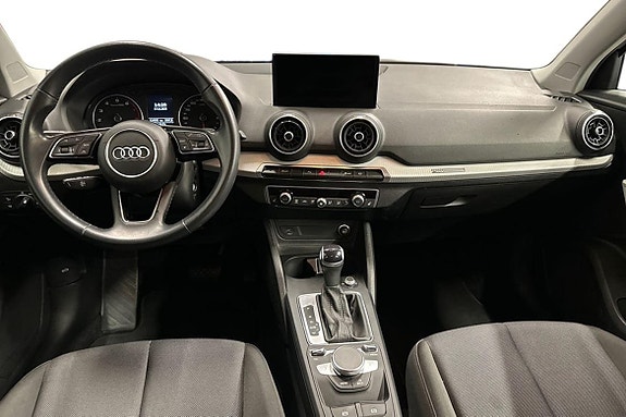 Audi Q2 8 of 16