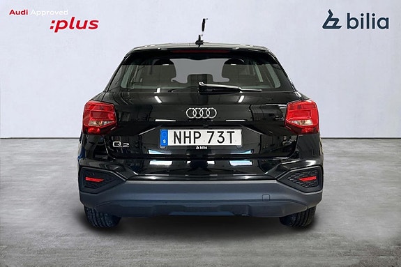 Audi Q2 4 of 5