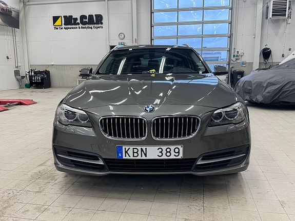 BMW 520d 3 of 5