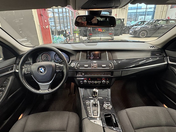 BMW 520d 16 of 19