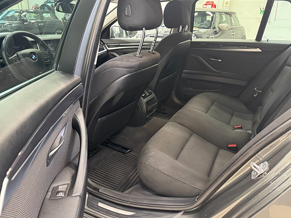 BMW 520d 15 of 19