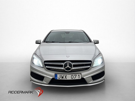 Mercedes-Benz A200 2 of 5