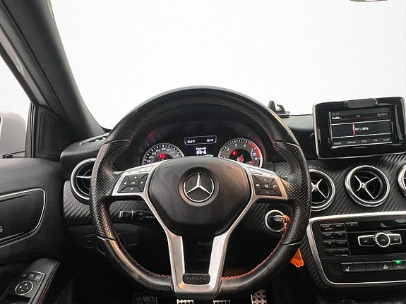 Mercedes-Benz A200 11 of 29