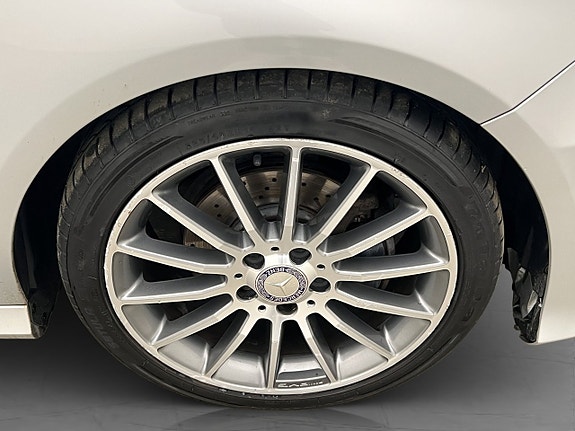 Mercedes-Benz A200 28 of 29