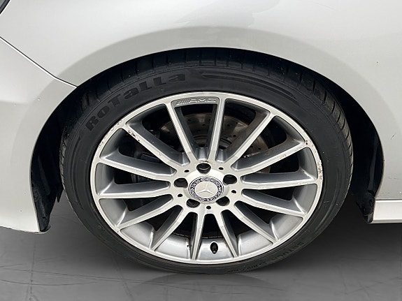 Mercedes-Benz A200 26 of 29
