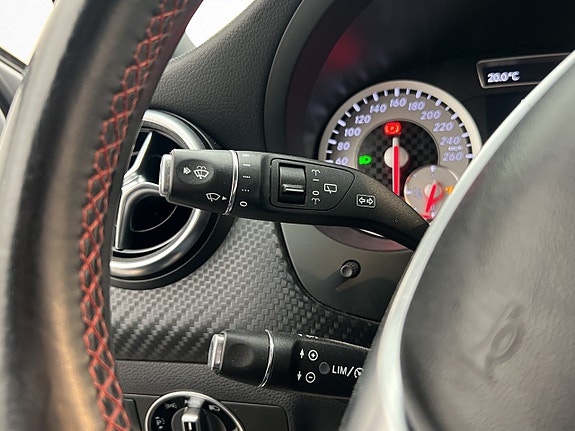 Mercedes-Benz A200 13 of 29
