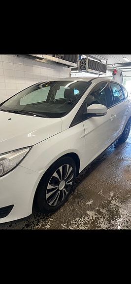 Ford Focus 8 of 8
