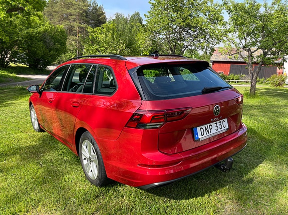 Volkswagen Golf VIII 2 of 6