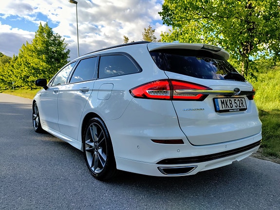 Ford Mondeo 3 of 5