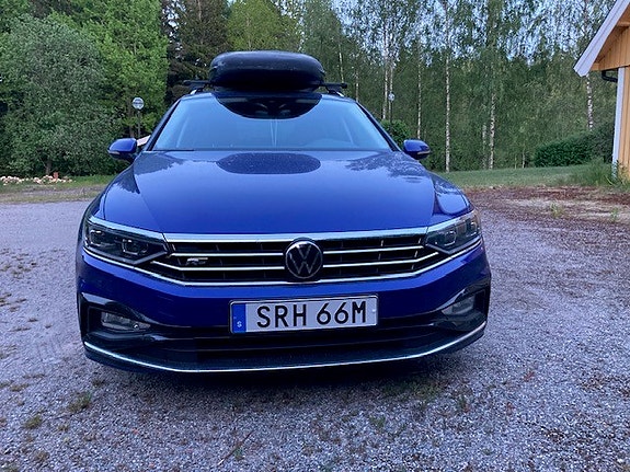 Volkswagen Passat 2 of 5