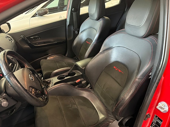 Kia Ceed 9 of 12