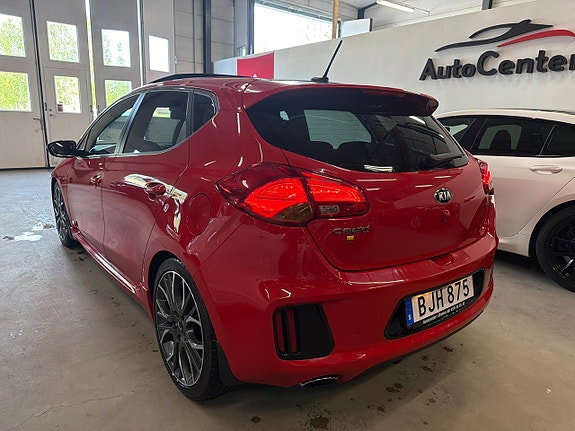 Kia Ceed 5 of 12