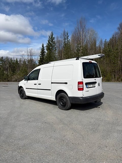 Volkswagen Caddy Maxi 2 of 5