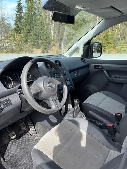 Volkswagen Caddy Maxi 5 of 5