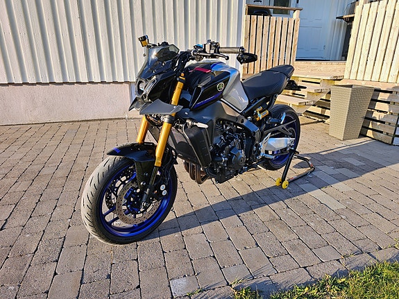 Yamaha MT-09 SP 3 of 4