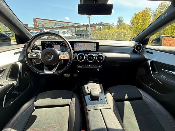 Mercedes-Benz CLA200 5 of 5