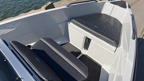 Iron 647 - Evinrude 200 G2 H.O + kärra -2019 11 of 16