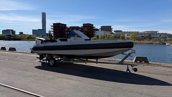 Iron 647 - Evinrude 200 G2 H.O + kärra -2019