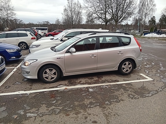Hyundai i30 2 of 4