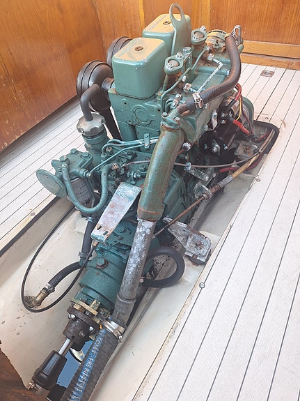 Monark 690, Volvo Penta MD 11 C 13 of 15
