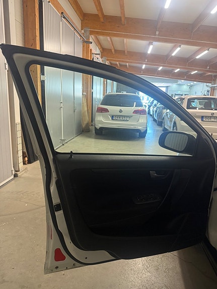 Volvo V70 5 of 5