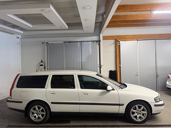 Volvo V70 14 of 15