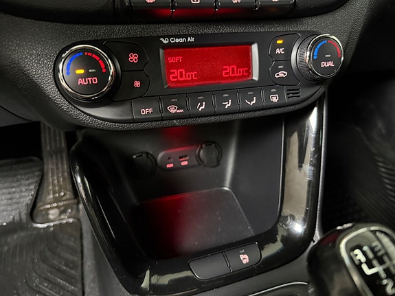 Kia Ceed 14 of 16