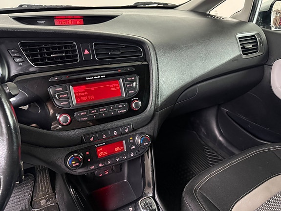 Kia Ceed 12 of 16