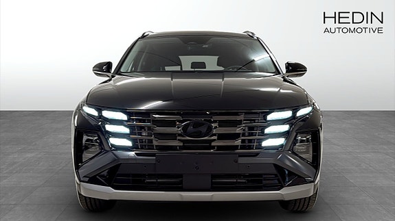 Hyundai Tucson 8 of 12